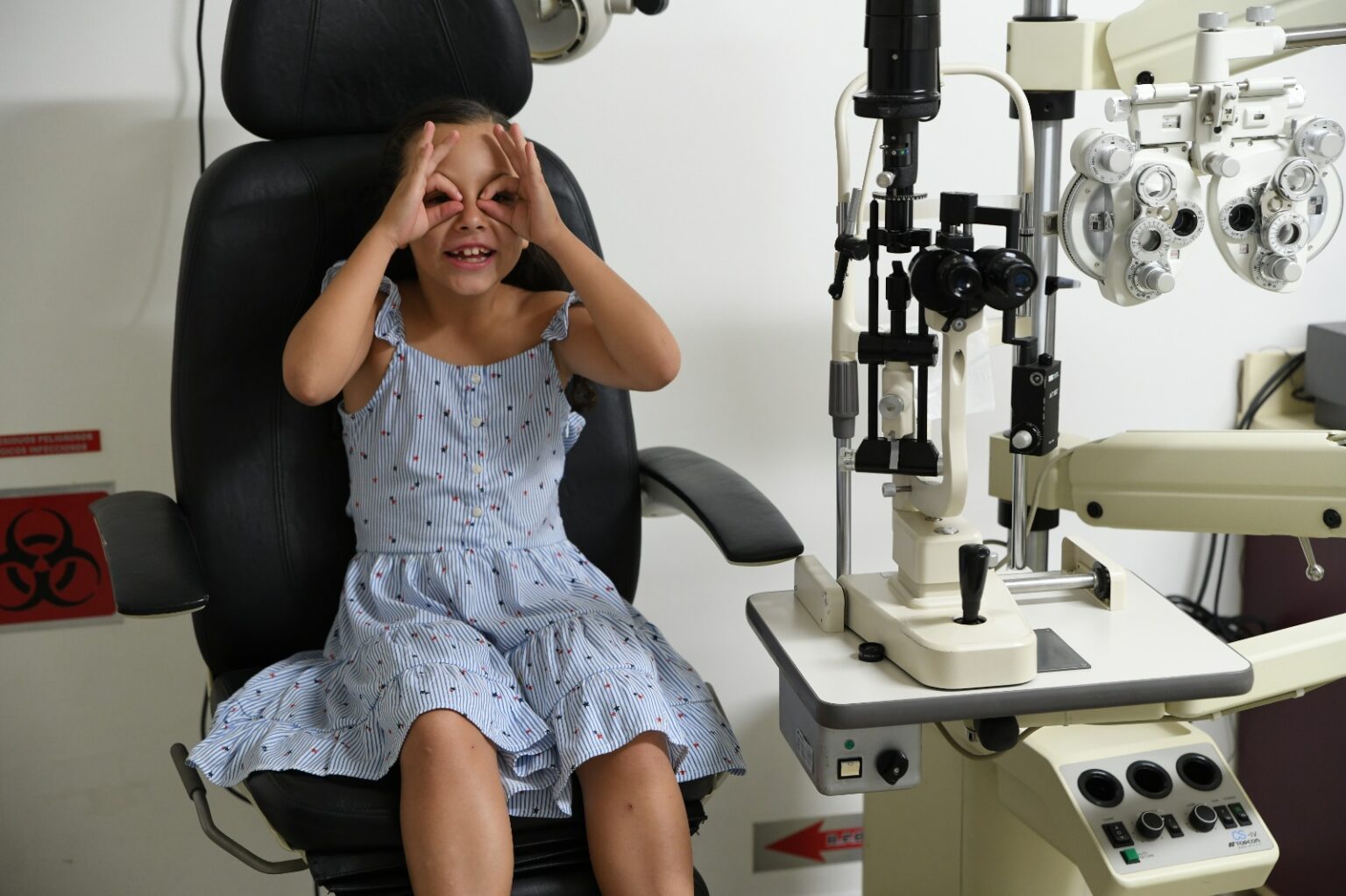 Exhortan a cuidar la salud visual de los infantes.
