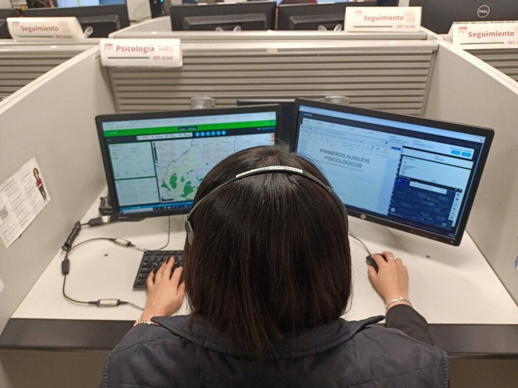 C5 Brinda primeros auxilios psicológicos.