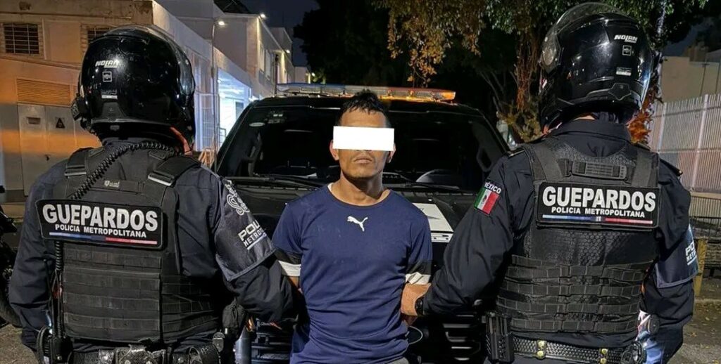 Detienen a hombre por posesión de droga y arma casera.