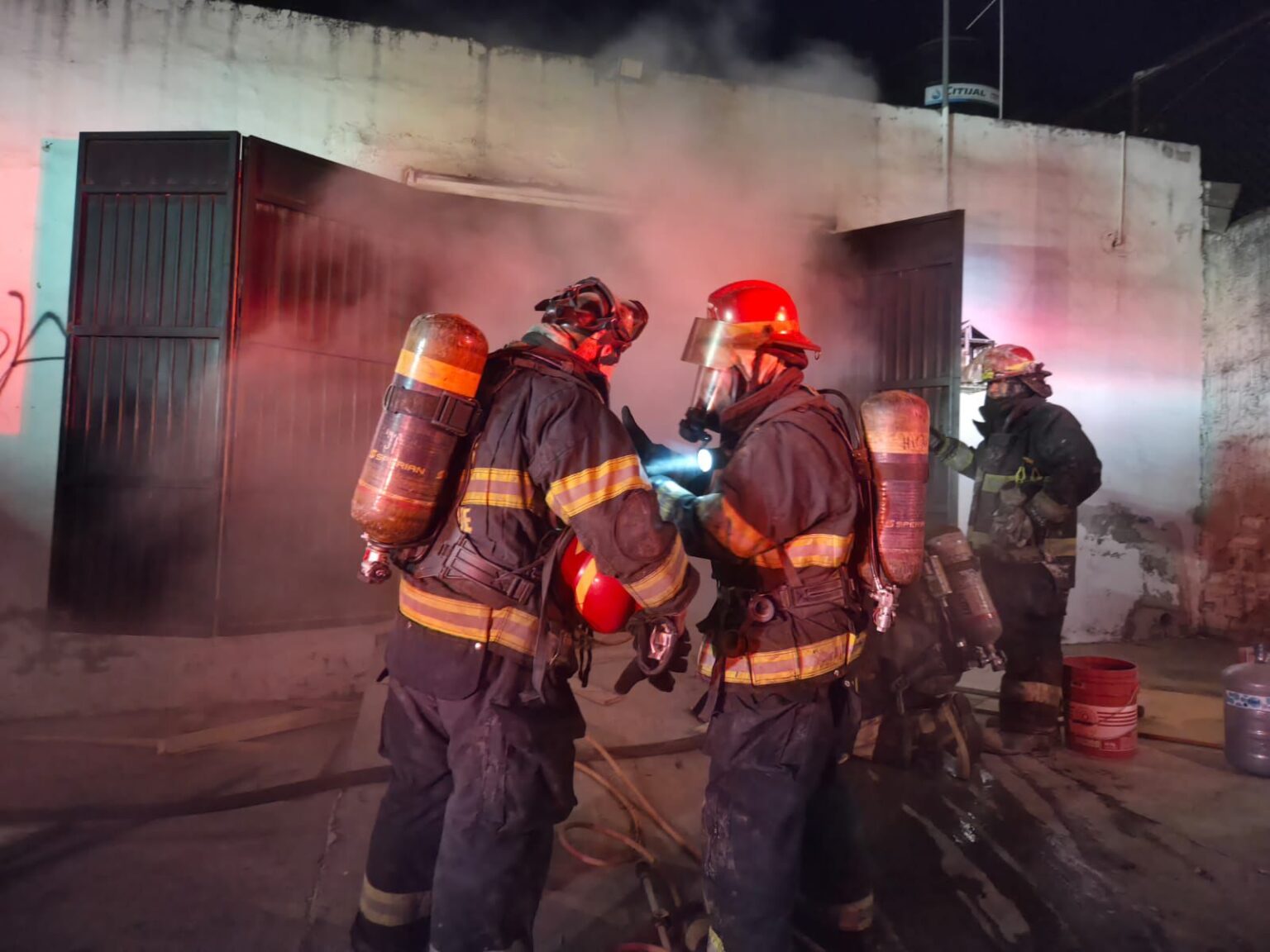 Incendio en carpintería de Tlaquepaque.