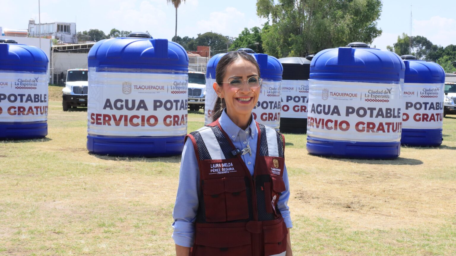 Entrega 15 cisternas para agua potable, en Tlaquepaque.