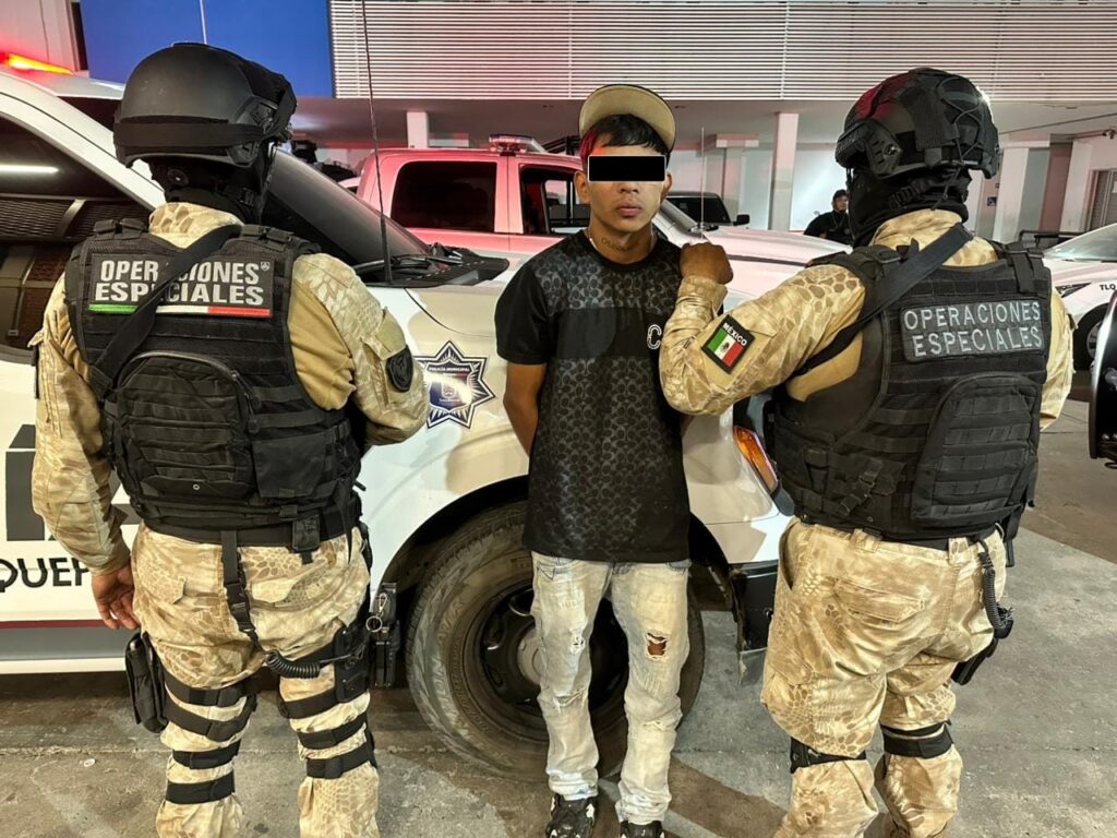 Cae presunto asaltante con droga.
