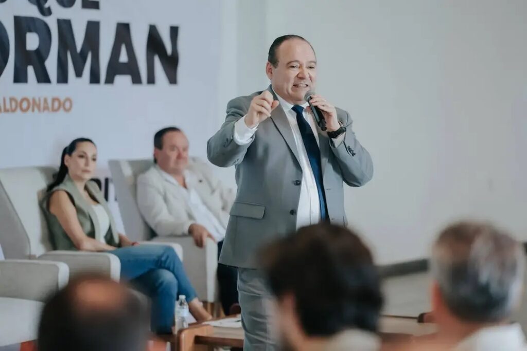 Escuchan a empresarios de Tlaquepaque.